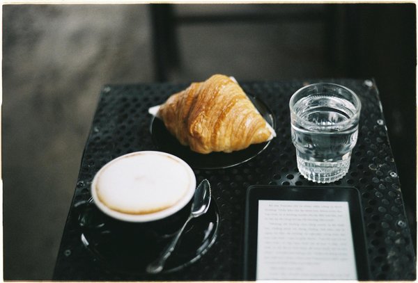 The Essential Handbook for Selecting Ideal Layering Pieces to Transform Your Spring Wardrobe